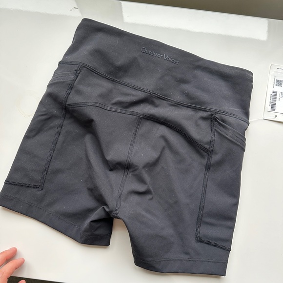 NWT Outdoor Voices SuperForm™ 3.5" Short XS - Picture 5 of 5